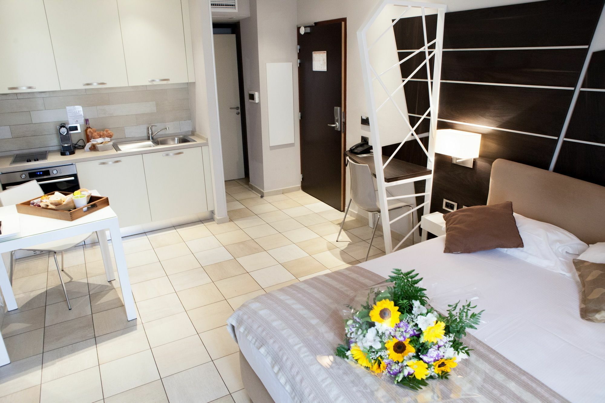 Hotel Villa D'Elsa Juan-les-Pins Ngoại thất bức ảnh
