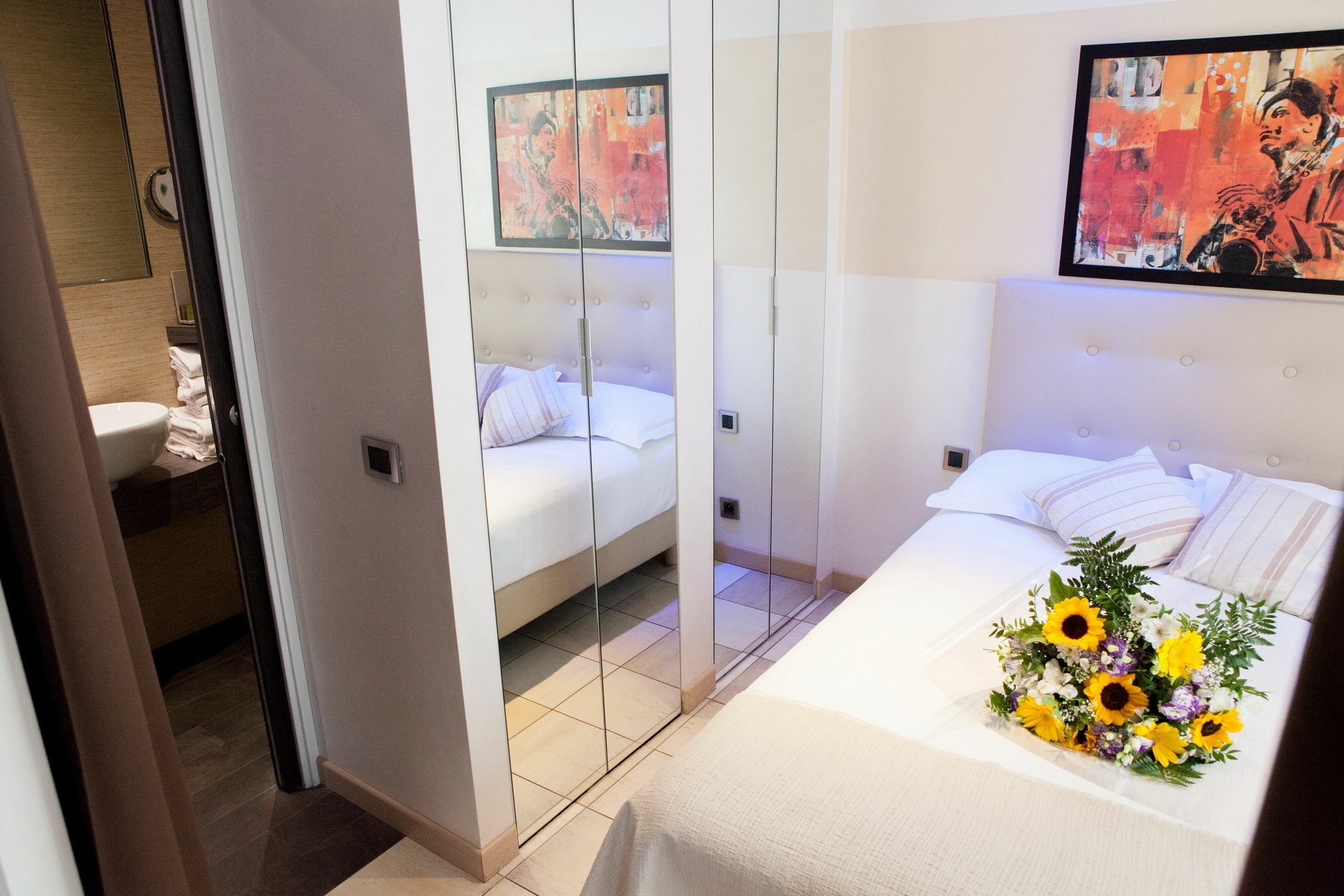 Hotel Villa D'Elsa Juan-les-Pins Ngoại thất bức ảnh